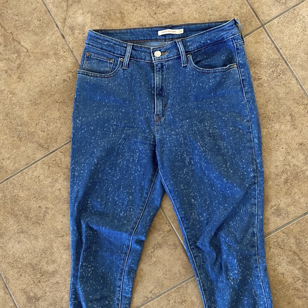 721 High Rise Skinny Jeans